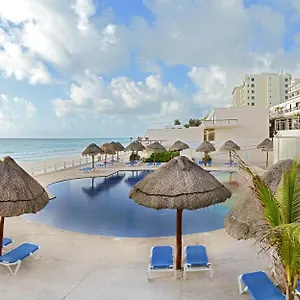 Cozy Ocean Front Penthouse At Marlin Beach Apartment